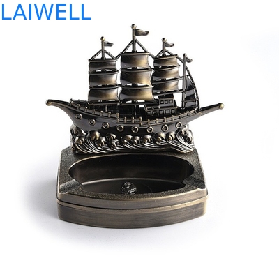 Sailboat Design 125*110*60mm Metal Pocket Ashtray Dust Proof